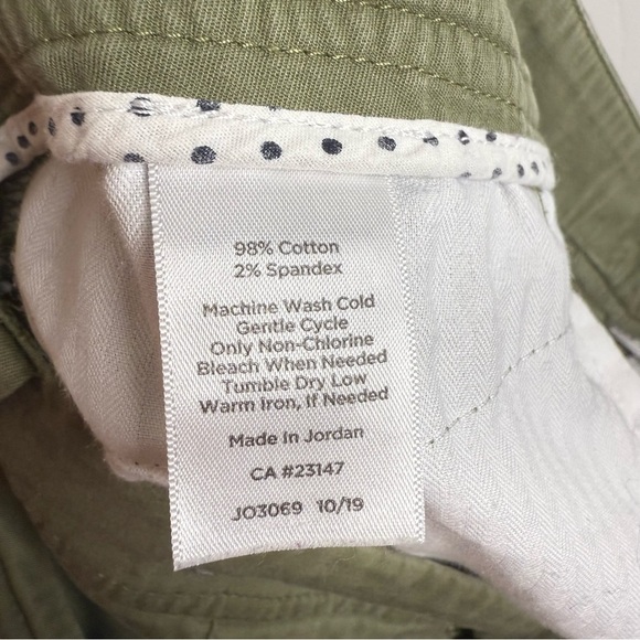 Talbots Women's Olive Green The Perfect Short Size 14 Petite GUC - Picture 4 of 4